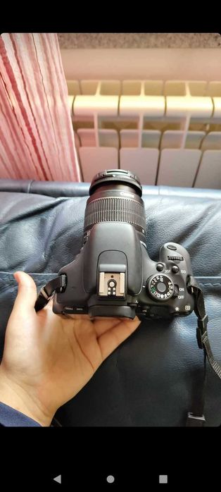 Canon EOS 600D - Máquina fotográfica