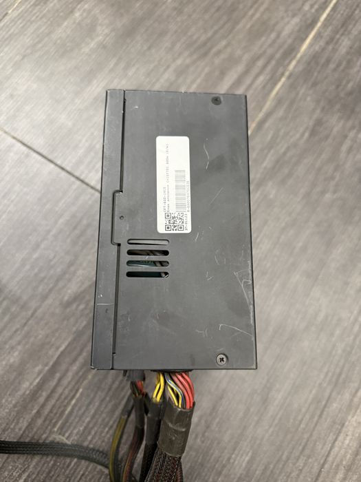 Продам блок питания Chieftec 600W