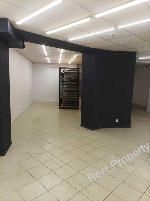 Магазин 122 м2 • Фасад 1й поверх • нежитлове • Академмістечко