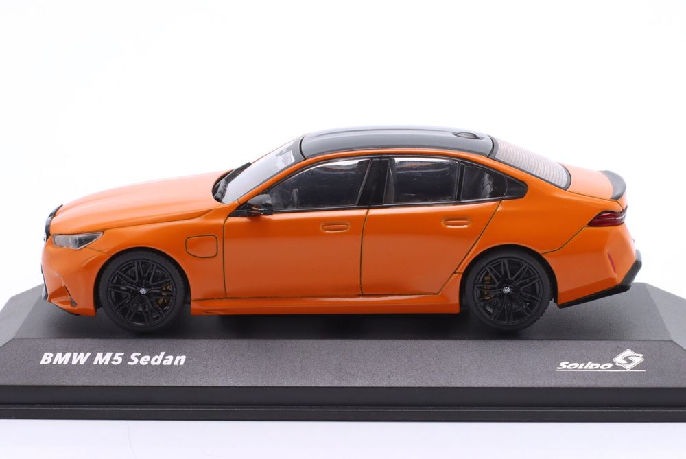 Solido BMW M5 2024 Fire Orange 1/43
