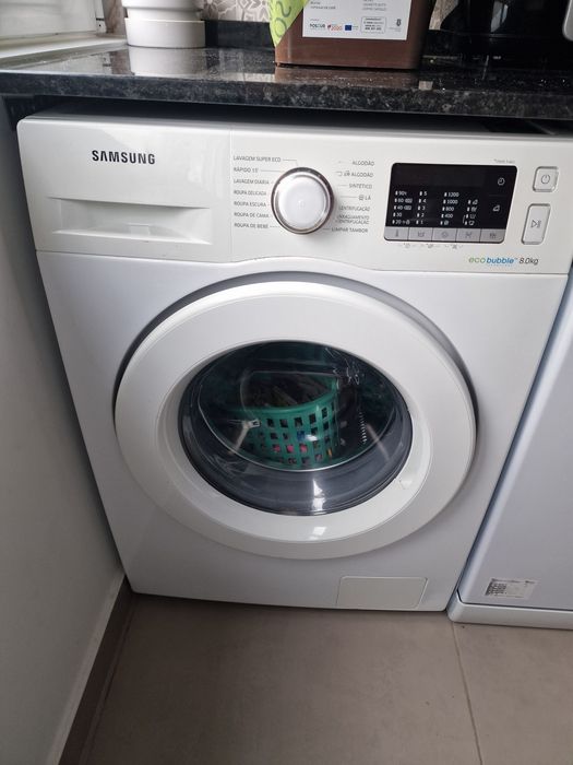 Maquina de lavar roupa