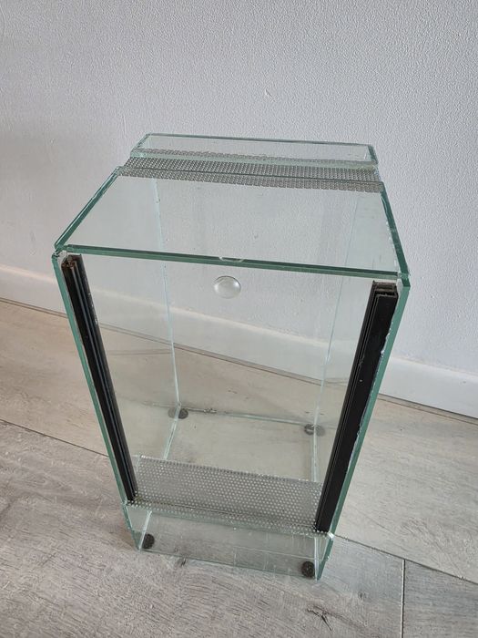 Terrarium 20x20x40 pionowe