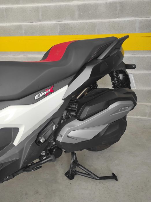 BMW C400X com 3800 km's