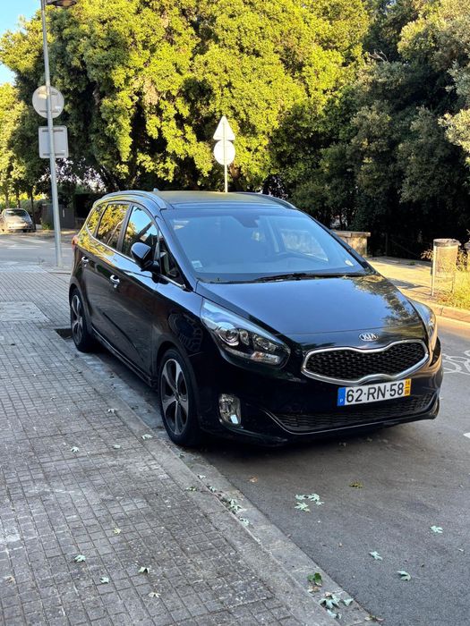 Kia carens - 7 lugares - Diesel