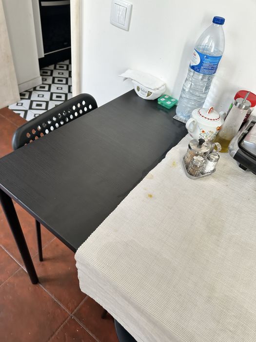 Conjunto Mesa + 2 cadeiras + banco