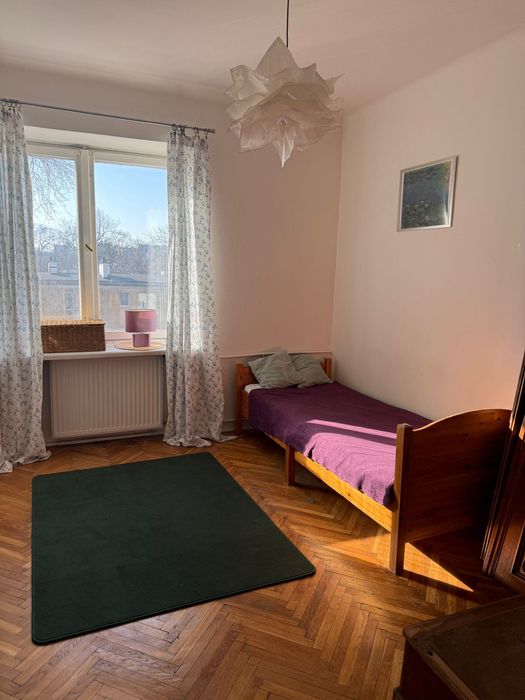 2500 PLN, 2 pokoje, metro Racławicka, bezpośrednio od właściciela.