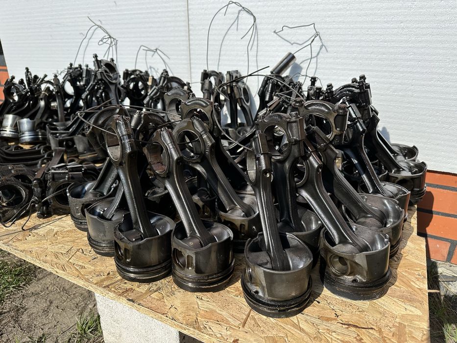 Поршень шатун Mercedes 124 202 210 ом 601 602 603 604 605 606 612