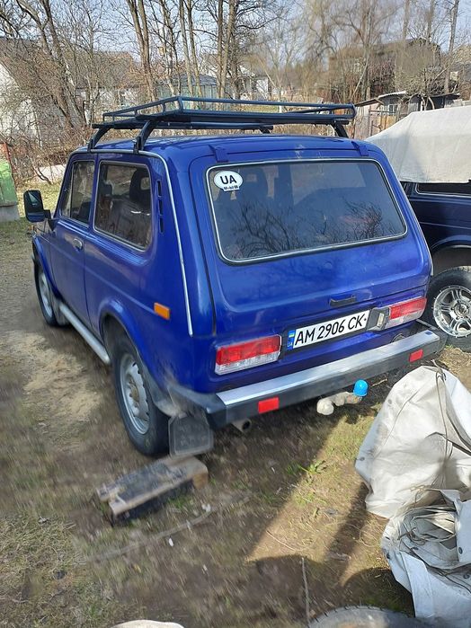 Продам ниву 2121