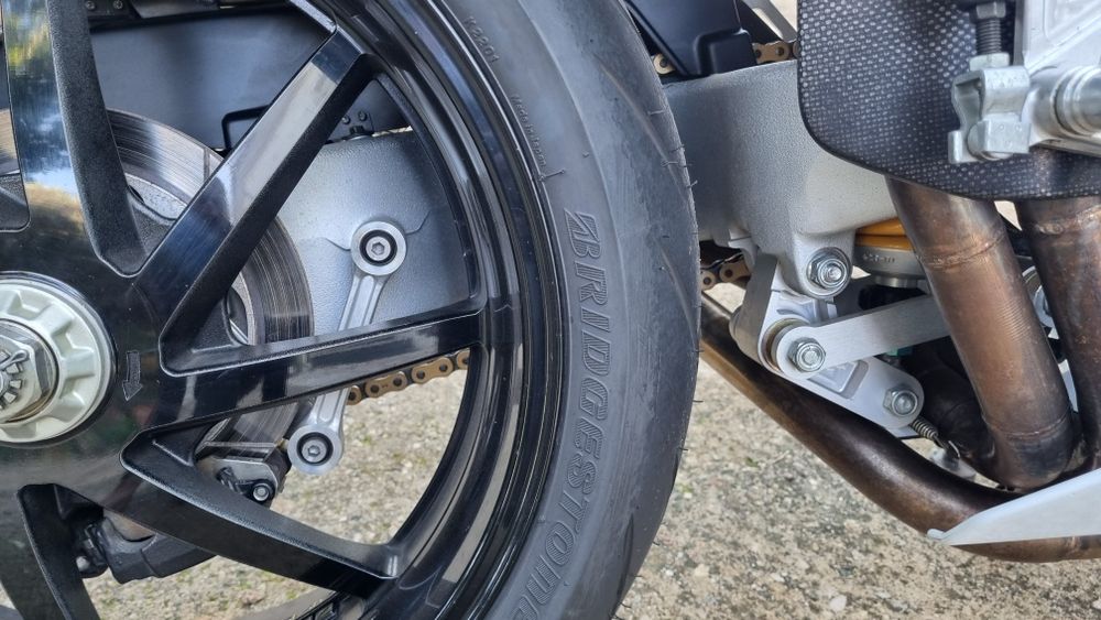 Honda rvf750  rc45 1997
