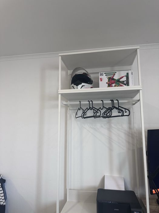 Roupeiro aberto