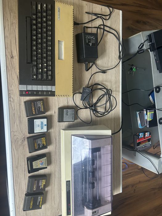 ATARI 800XL + gry + oryginalny zasilacz + kabel TV – sprawny zestaw retro