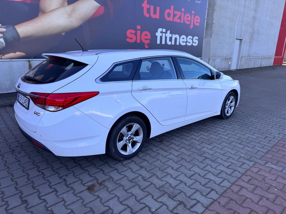 Huyndai i40 1.6 GDI klima, LED, czujniki parkowania x4, zadbane prywat