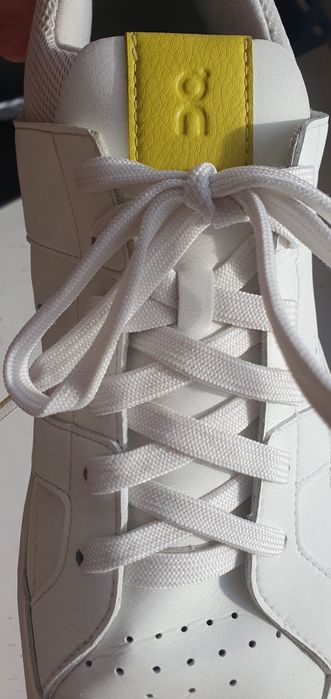 Продам кроссовки ON теннисные/кежуал.