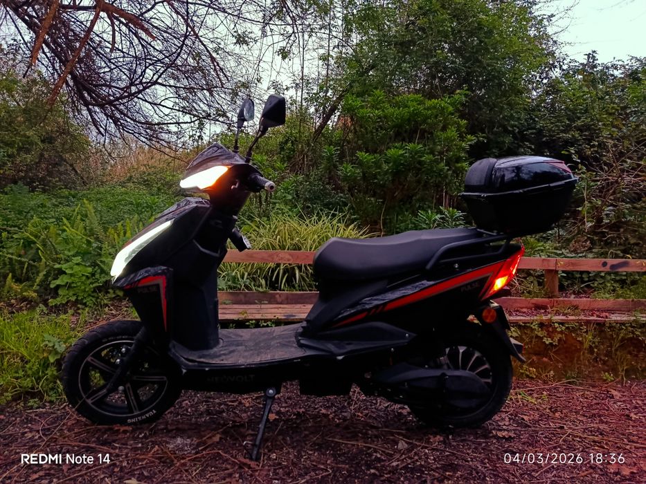 Neovolt Pulse 72V 65km de autonomia, 65km/h velocidade máxima.