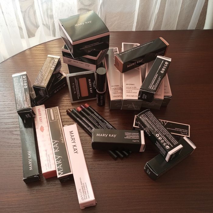 Мері Кей зі знижкою.