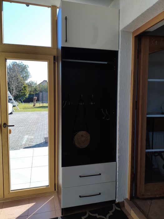 Szafa do przedpokoju