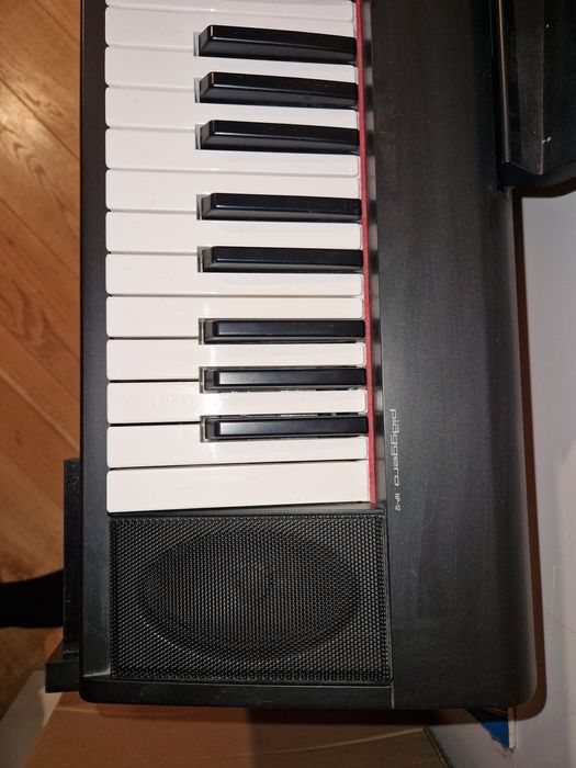 Pianino cyfrowe Yamaha Piaggero NP-12B
