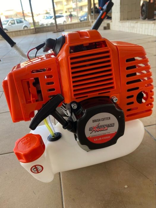 Roçadora a Gasolina 52cc 6 em 1