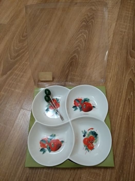 Менажница новая салатница