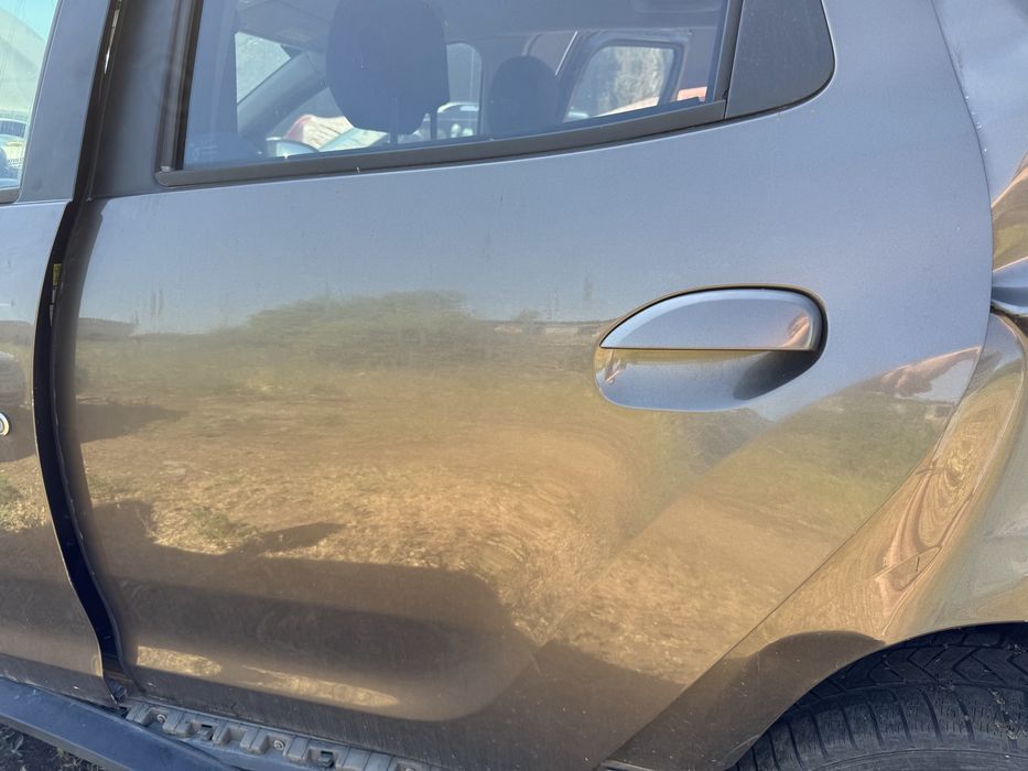 Передні та задні ліві та праві двері Рено Дастер 2 покоління та 1. Renault Duster. Розборка.