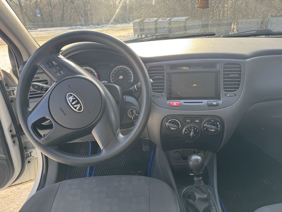 Kia Rio 1.4 2010