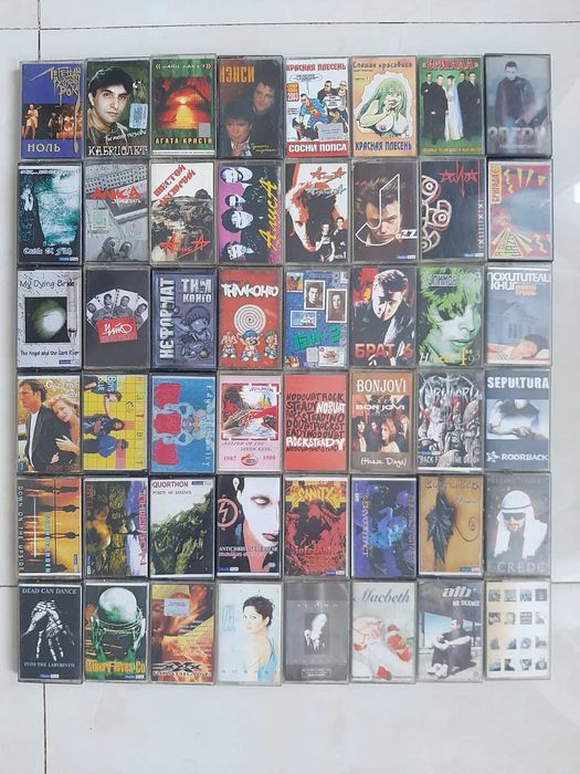 Кассеты с записями