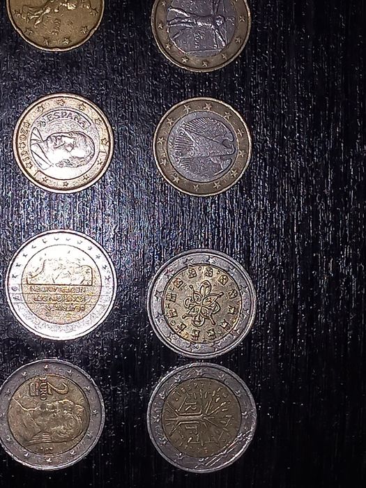 Vendo moedas de 2 euros  de 2002
