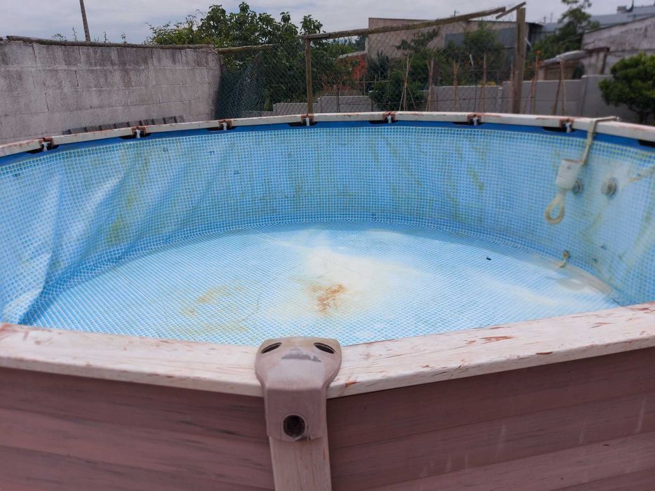 Piscina redonda Intex 5m x 1.2m com filtro de areia e cobertura