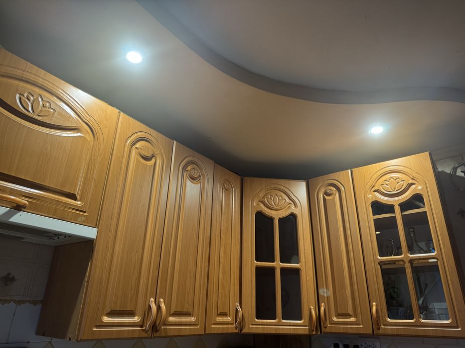 Продам кухню б/у кутова