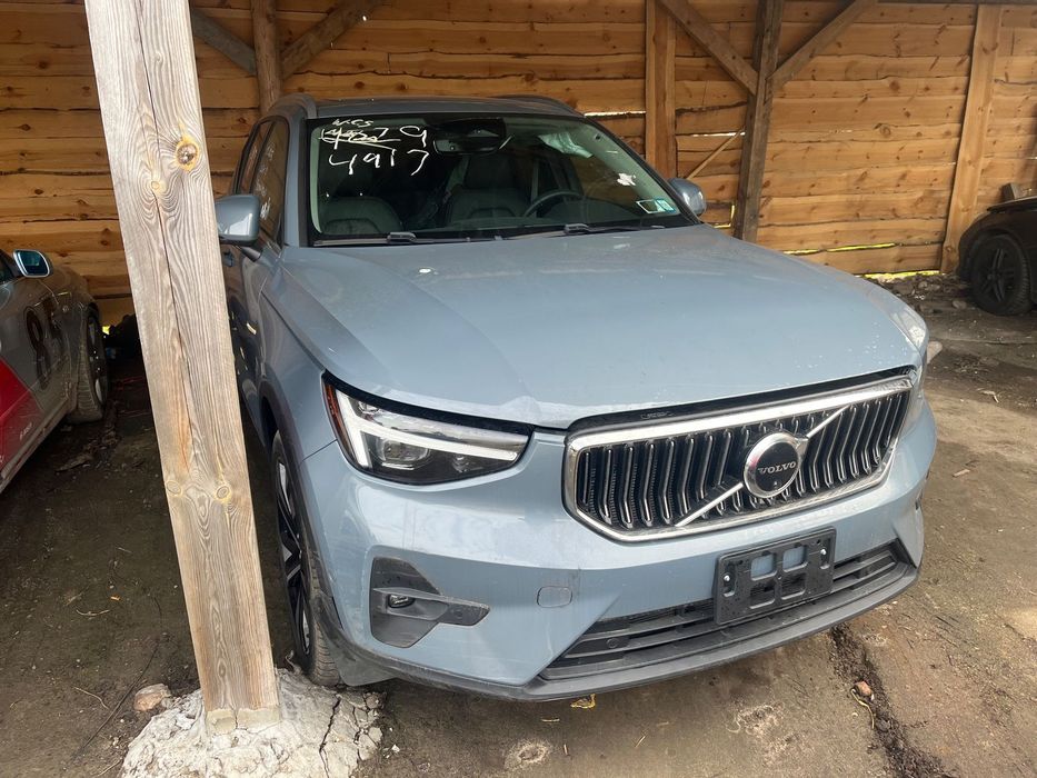 Volvo XC 40 Pełna opcja, automat, AWD, auto w kraju