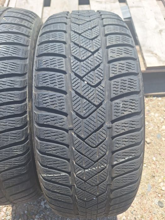 Opony zimowe Pirelli Sottozero 3  205 50 r17 93H
