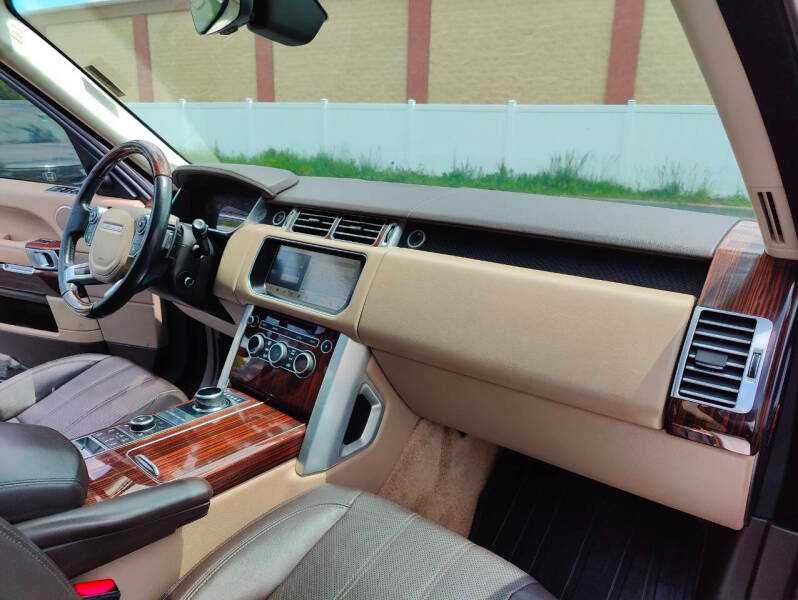 2017 Land Rover Range Rover HSE
