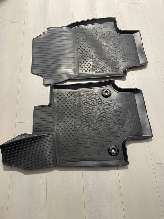 Коврик Toyota RAV4