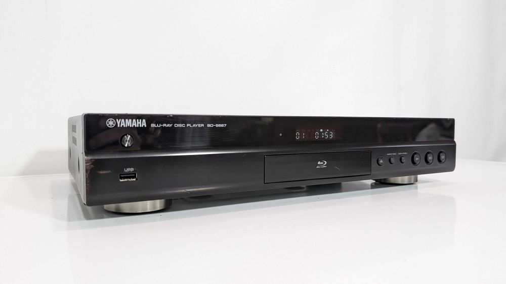 Програвач Blu-Ray/DVD/CD дисків Yamaha BD-S667,має HDMI/USB/ЦАП/Dolby