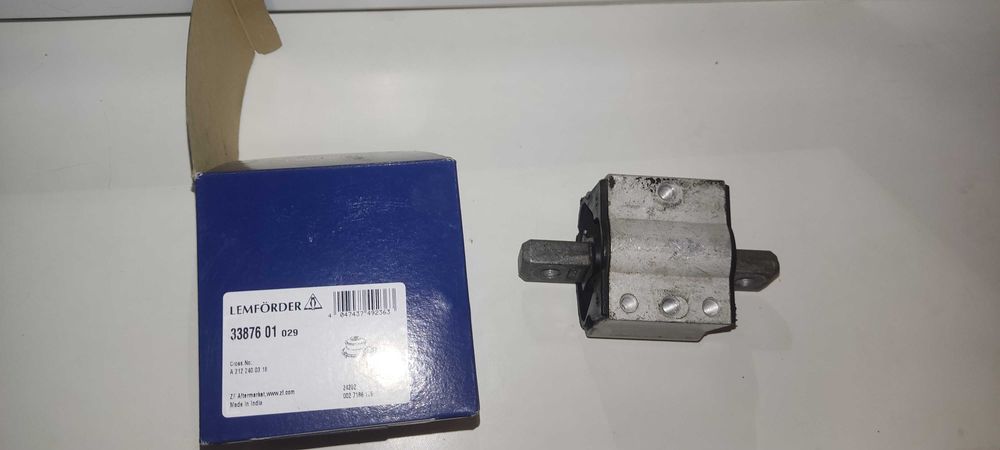 Подушка коробки передач Mercedes benz w211