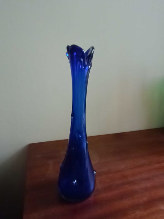 wazon kryształowy, niebieski PRL