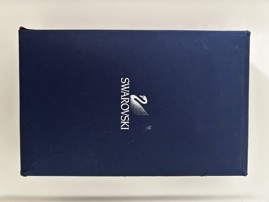 Broche Swarovski Novo