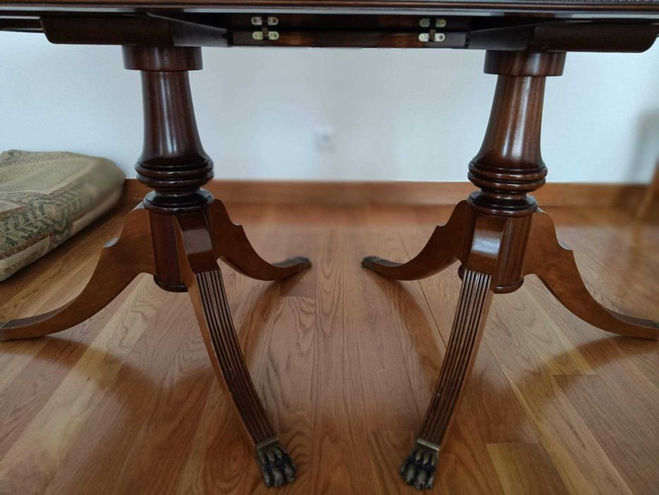 mesa jantar extensivel  8X80 com cadeiras