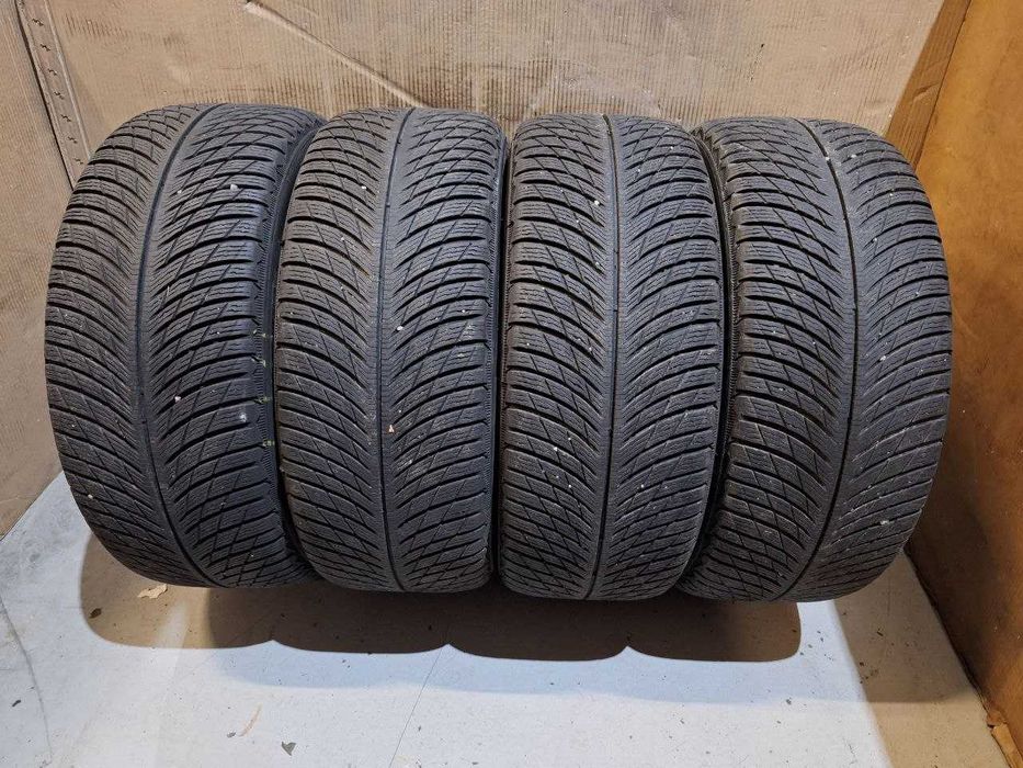 Зимові шини резина 235/45 R19 99V Michelin Pilot Alpin 5