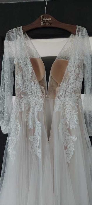 Suknia ślubna z długim rękawem Leandra Annais Bridal