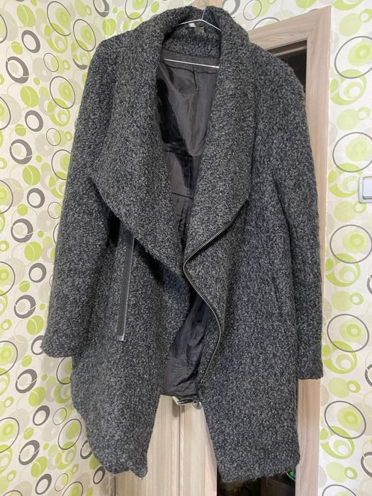 Продам пальто,розмір L/XL,тепла зима,осінь/весна