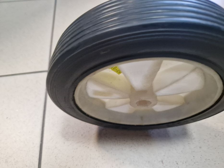 Kółka plastikowe