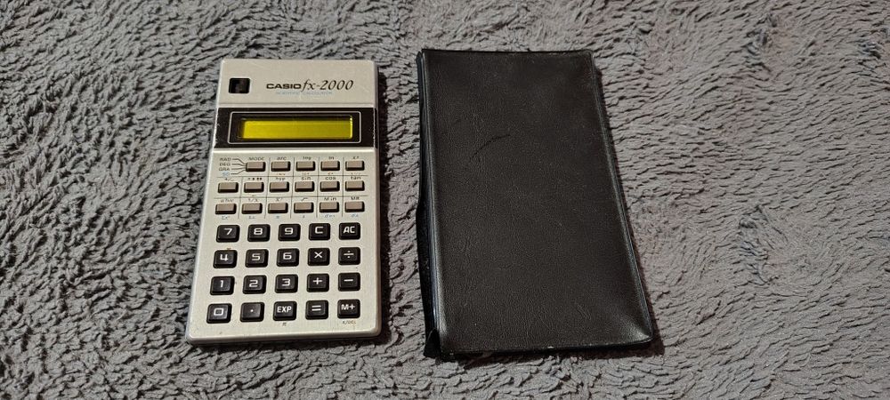 Калькулятор Casio fx-2000
