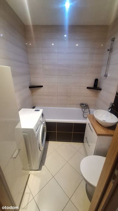 Wośniki 2 pokoje 48.36m2 do zamieszkania , duży balkon.