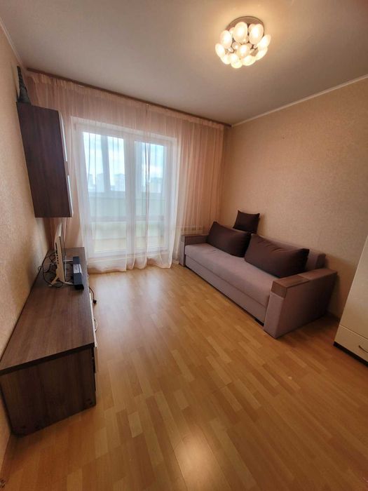 Продам 3к Подільськмй р-н Віноградарь ,вул Європейського Союзу  буд 17