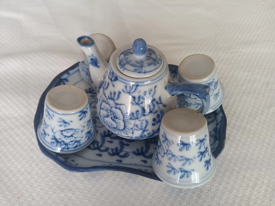 Vendo diversos biblos