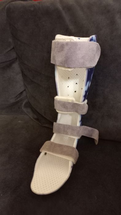 Ортез, тутор для гомілкостопу