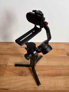 iphone 14 pro 1TB / moza aircross 2 / dji osmo mobile 6