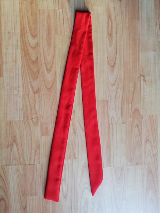 Czerwona suknia wieczorowa