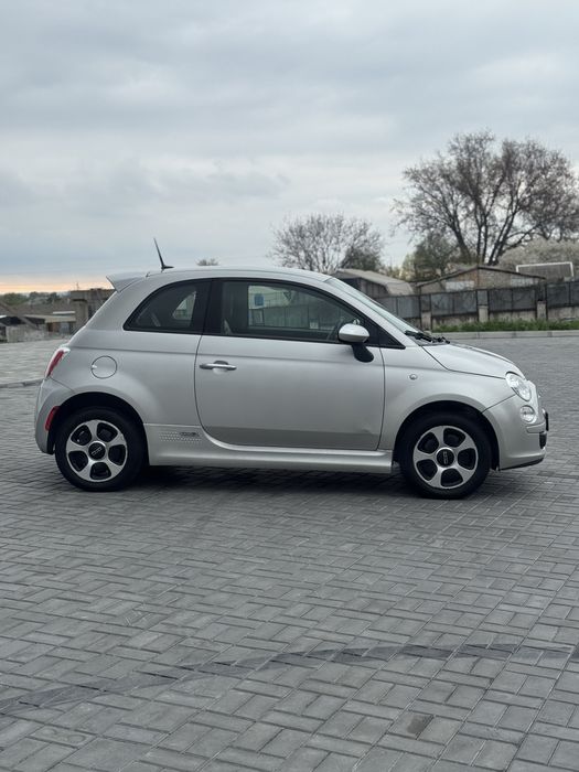В продаже Fiat 500e